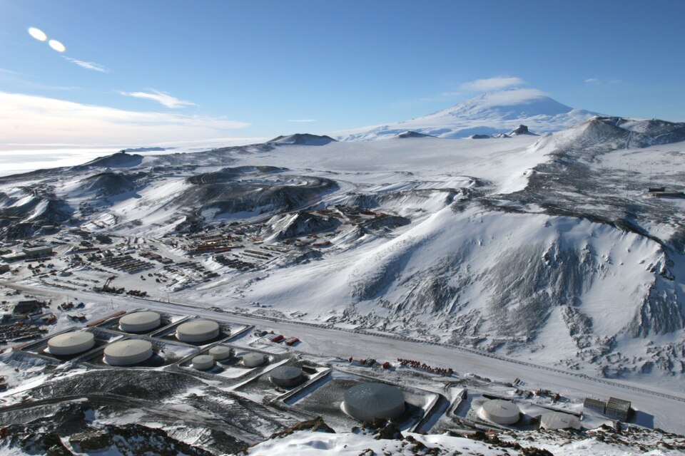 File:McMurdo Station, tank farm, Antarctica.jpg