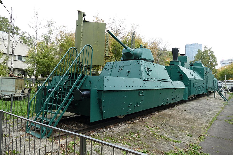 File:Scale 2401.jpg