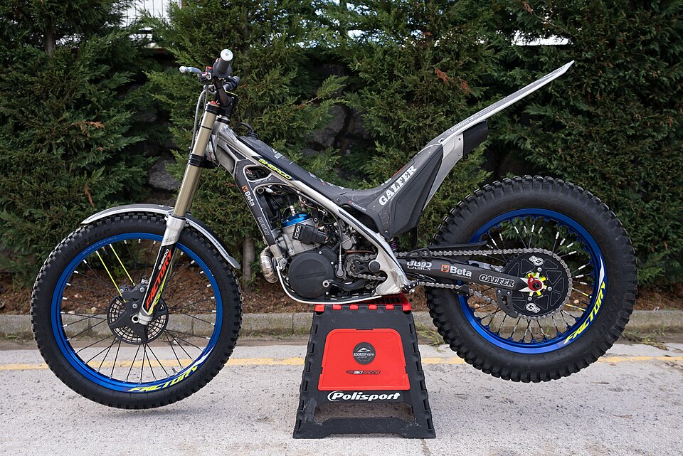 File:Trial motorcycle.jpg