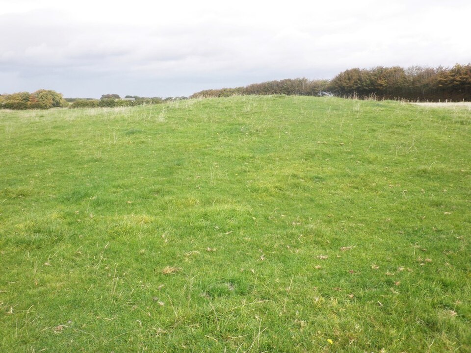 File:Tripp Barrow (geograph 4188626).jpg