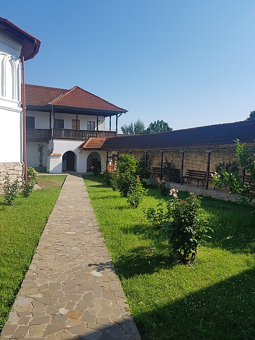 File:Valea Cheii 2020 (1).jpg