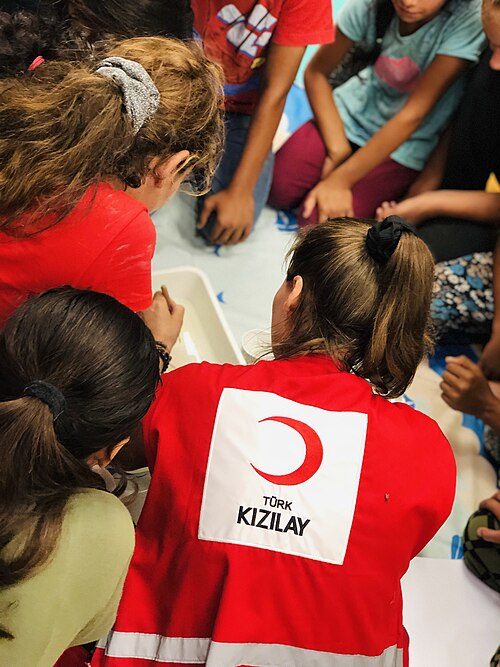 File:A Turkish Red Crescent Staff.jpg