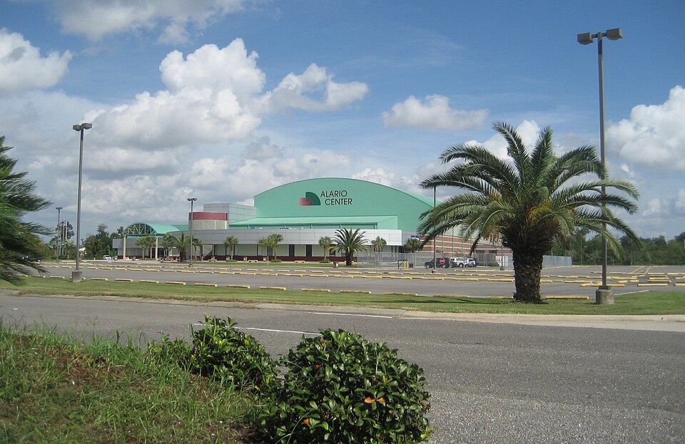 File:AlarioCenterOct09B.jpg