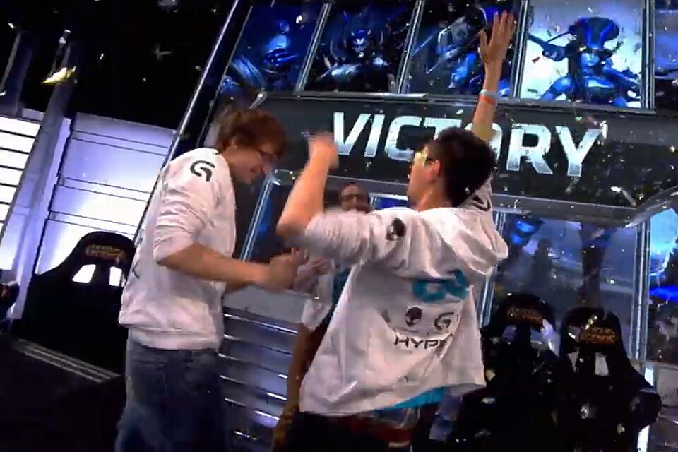 File:Cloud9 win 2014 LCS Spring.jpg