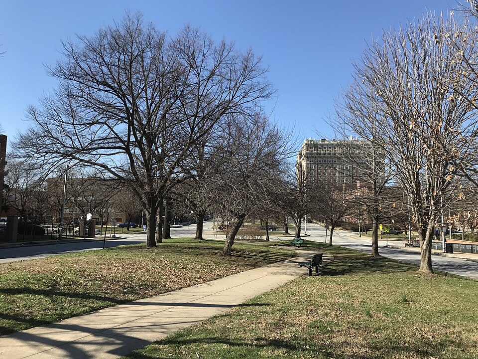 File:Eutaw Place, Baltimore, MD (39817627824).jpg