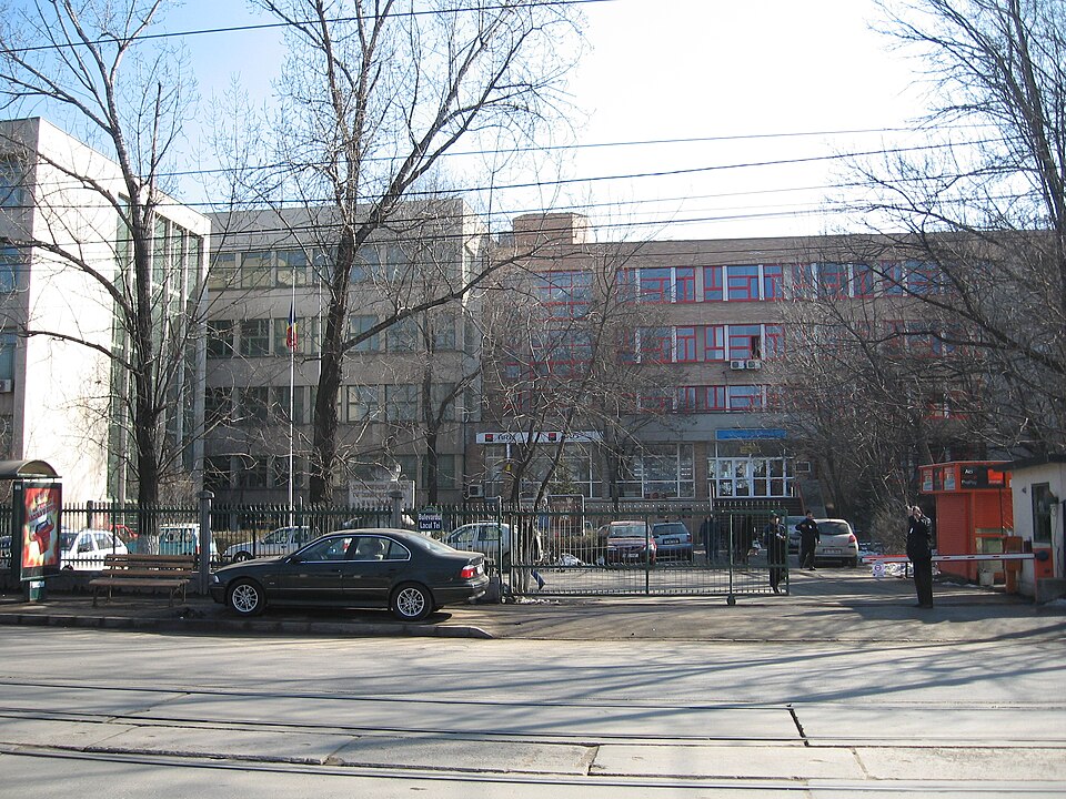 File:Faculatea de constructii Bucuresti.JPG