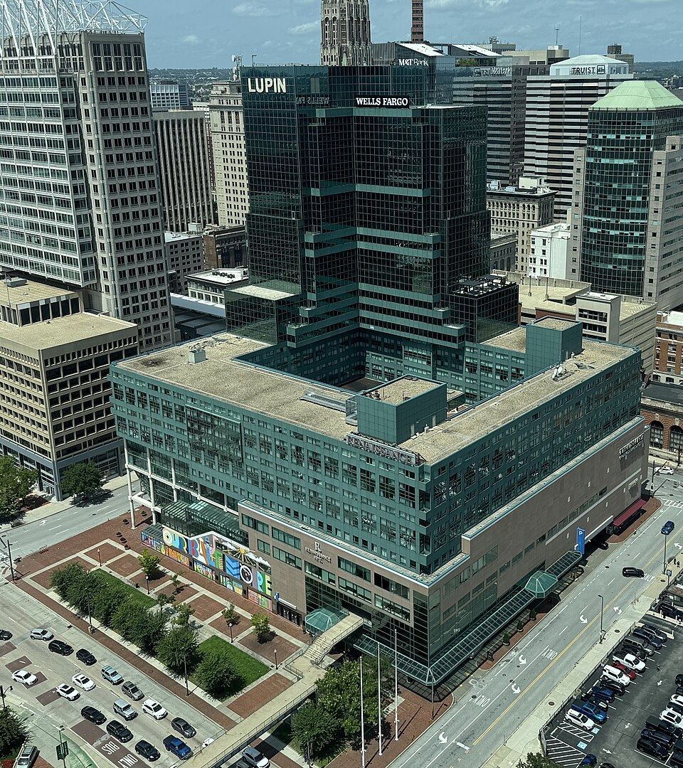 File:Harborplace Tower.jpg