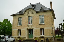 The town hall in Marson