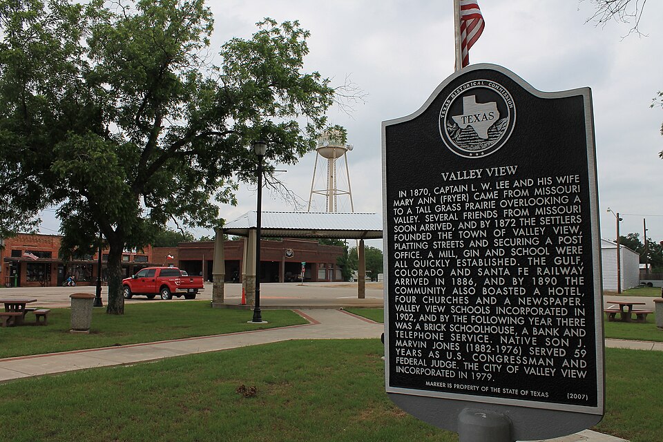 File:ValleyView1.JPG
