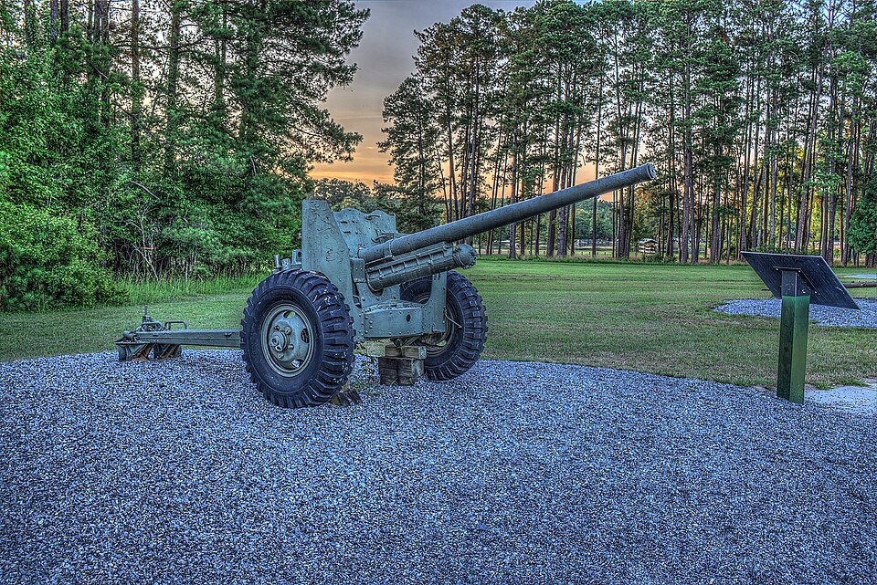 File:16 18 018 veterans.jpg