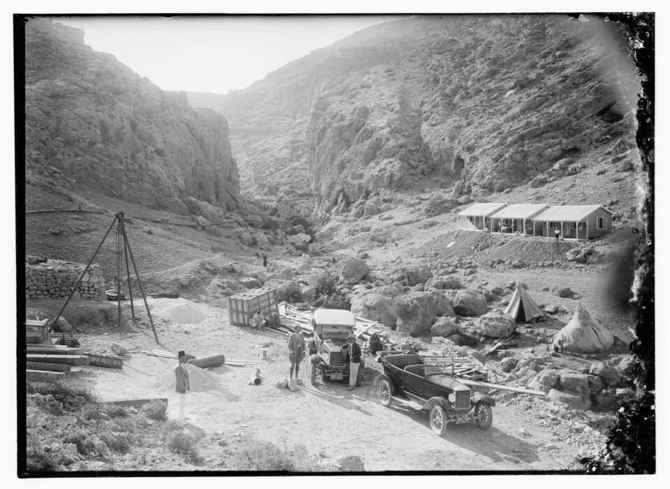 File:Ain Farah Waterworks LOC matpc.08673.tif