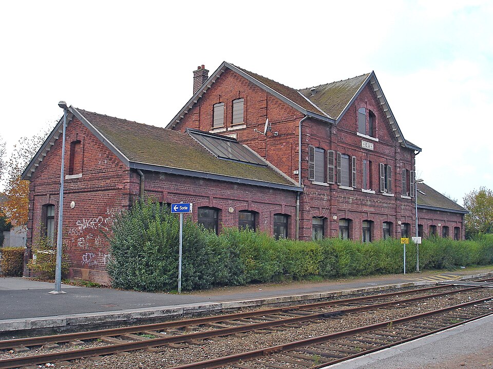 File:Gare d'Eu (autrefois Eu-la Chaussée).jpg