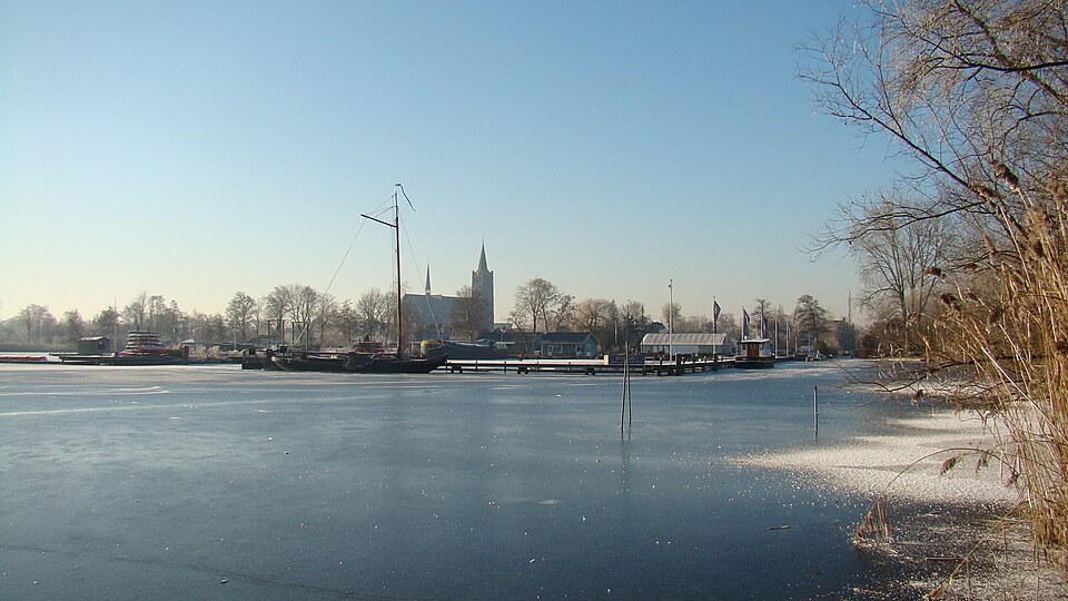 File:Vinkeveen.JPG