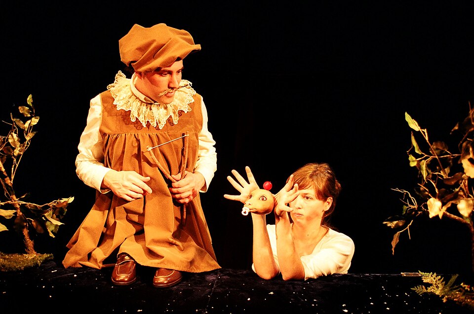 File:The Key Theatre - Baron Munchausen.JPG