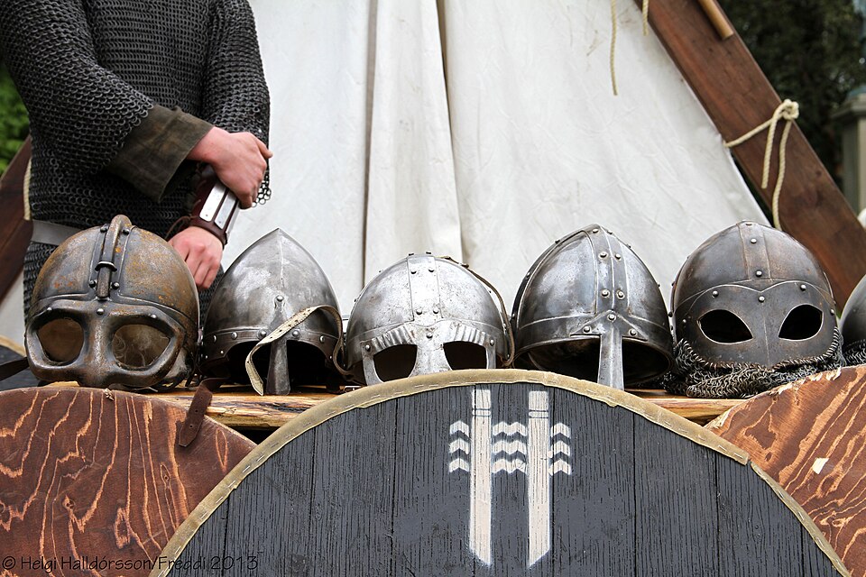 File:Viking Arms and Armor (9302360544).jpg