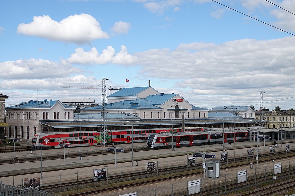 File:Vilnius railway station (06.09.2022) 02.jpg