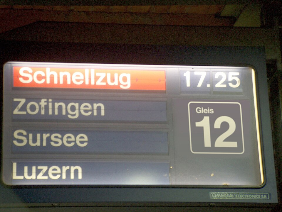 File:Schnellzug.jpg