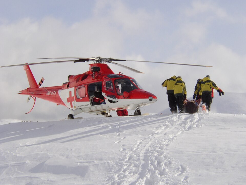 File:Agusta A109K2 Slovensko (25).jpg