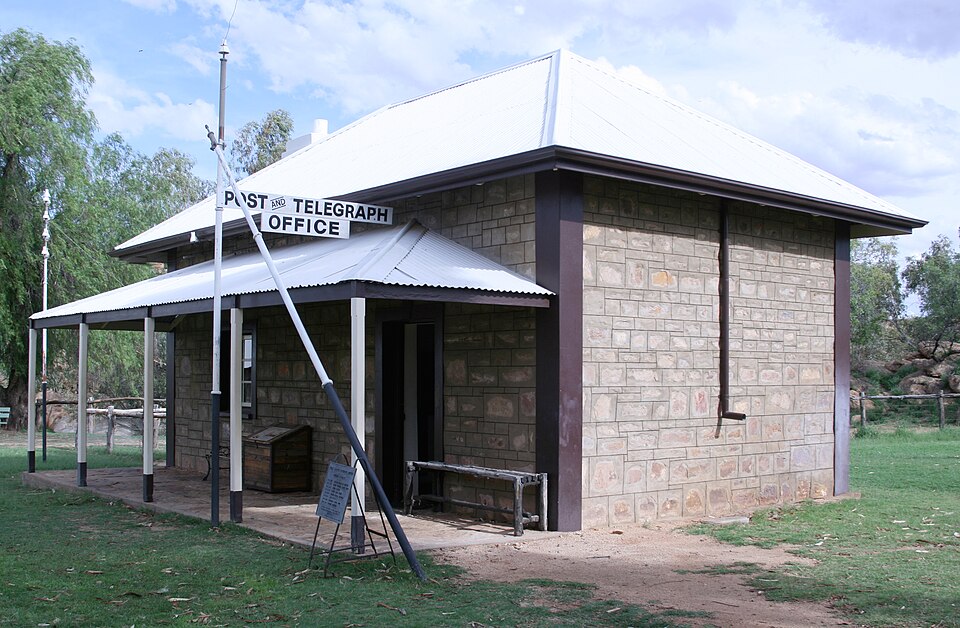 File:AliceSpringsTelegraphBldgC1319.jpg