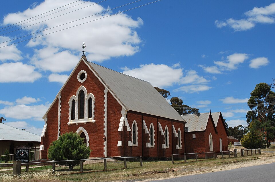 File:AvocaUnitingChurch.JPG