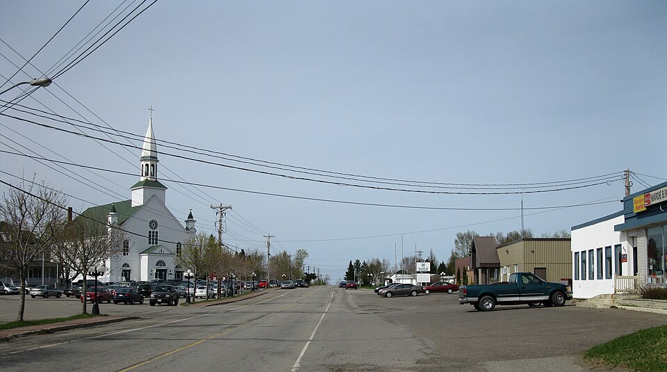 File:Bertandvillage.JPG