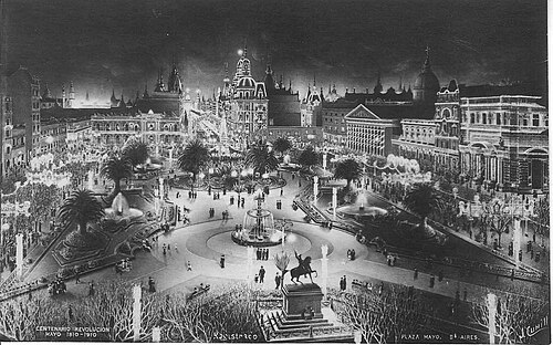 An illuminated Plaza de Mayo during the 1910 Argentina Centennial celebrations.