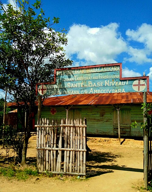 File:CSB I Tsaratanana Ambodivoara.jpg