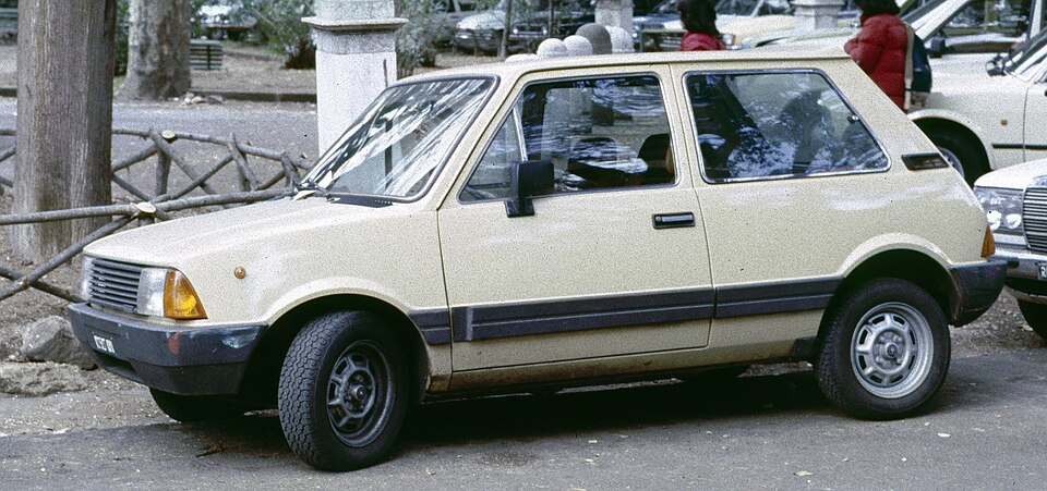 File:Innocenti Mini Mille (Mk II).jpg
