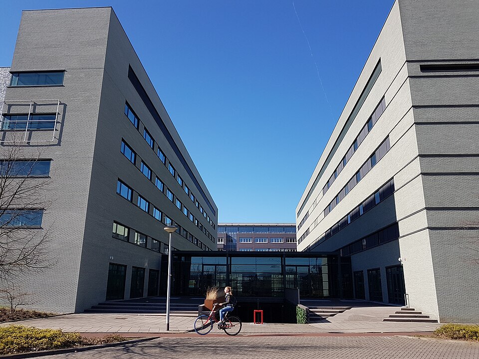 File:2019 Maastricht-Randwyck, Paul-Henri Spaaklaan 1 (2).jpg