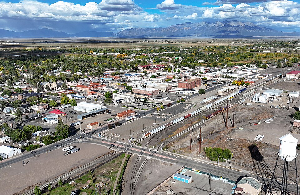 File:Alamosa, CO.jpg