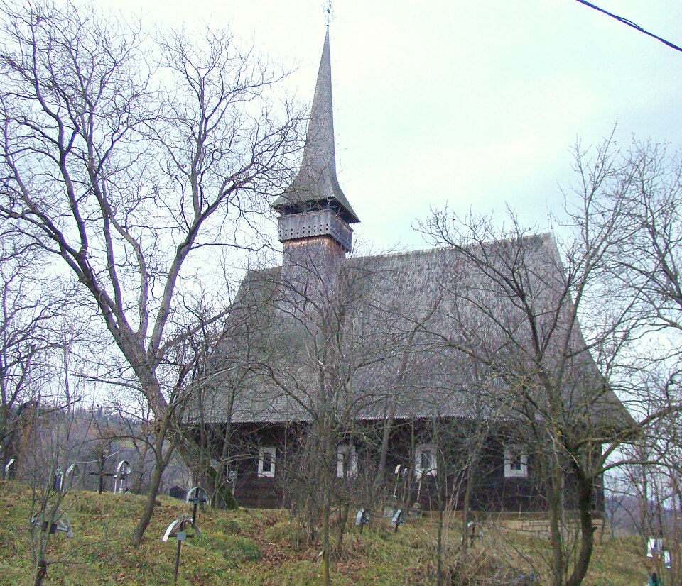 File:Biserica de lemn din Glod (2).jpg