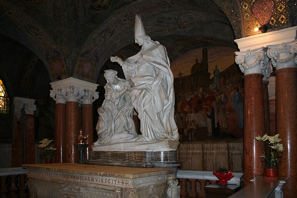 File:Cripta di Sant'Emidio AP.jpg