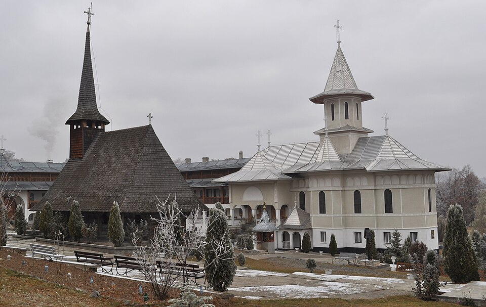 File:ManastireaBicSJ (76).JPG