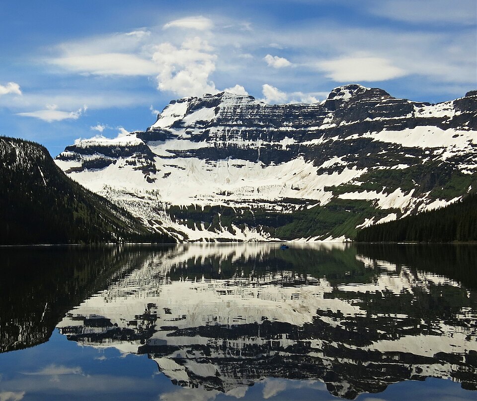 File:Mount Custer reflected in Cameron Lake.jpg