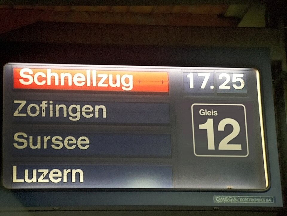File:Schnellzug-2.jpg