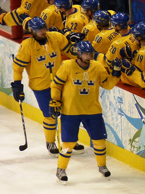 File:Forsberg celebrates an assist (4568691222).jpg