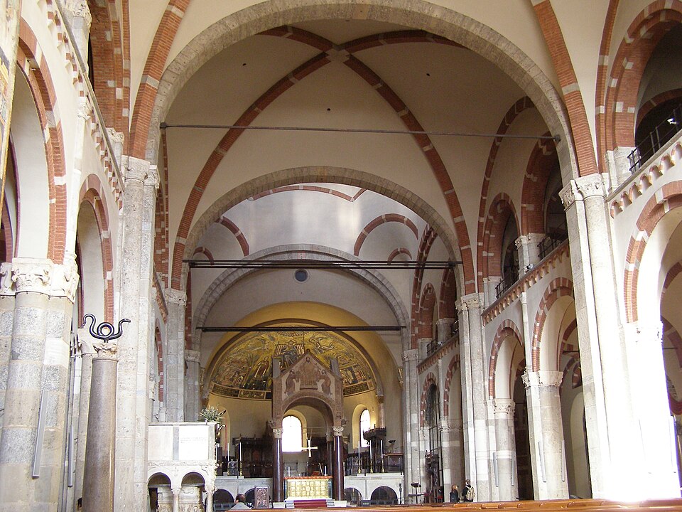 File:Milano bazylika Sant Ambrogio 2.jpg
