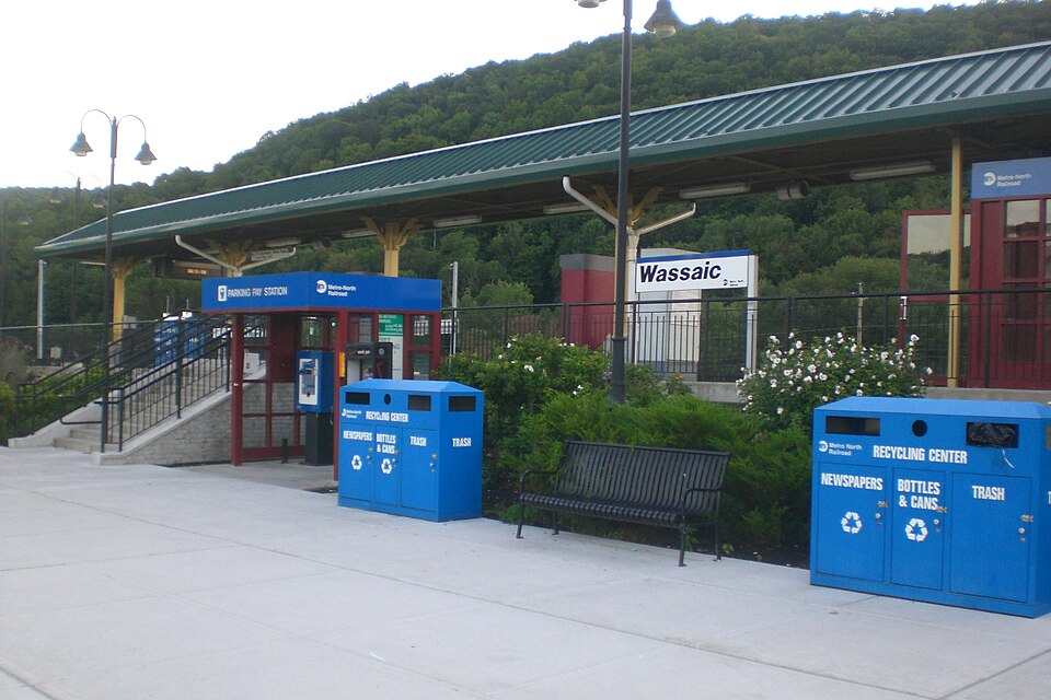 File:Wassaic train station.jpg