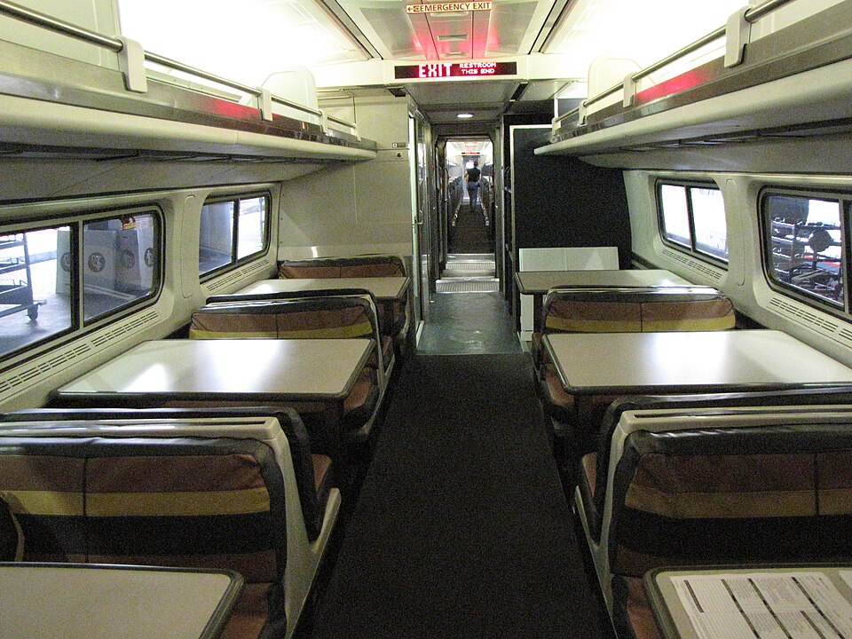 File:Amfleet lounge seating.jpg