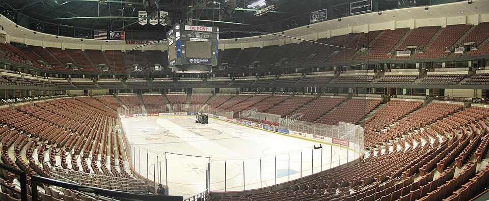 File:Honda-empty-pano.jpg