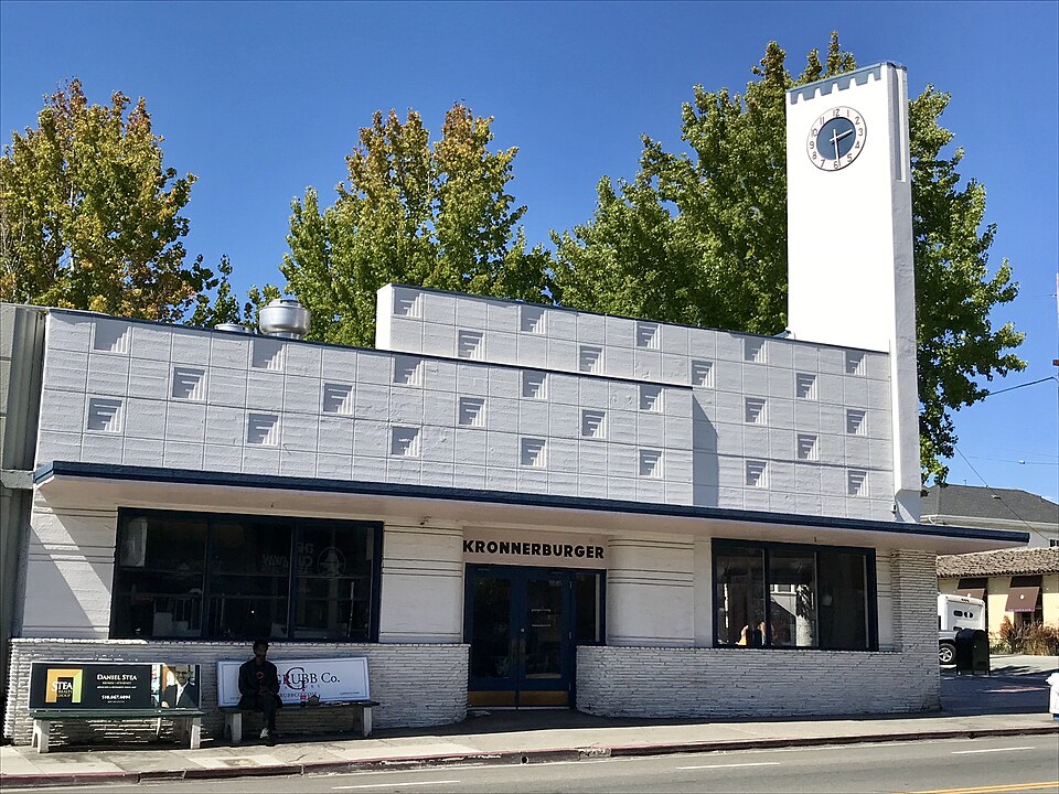 File:Piedmont Avenue former train station.jpg