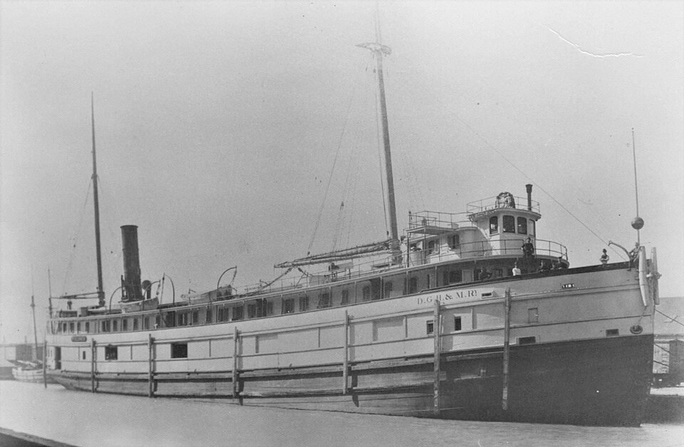 File:SS Wisconsin.jpg
