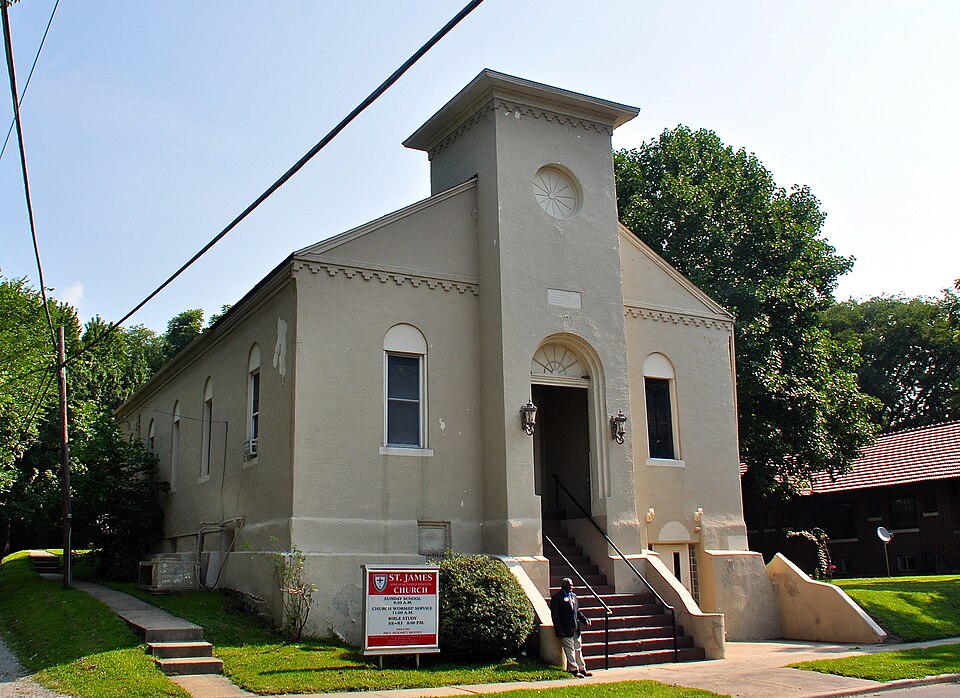 File:St. James A.M.E Church.JPG