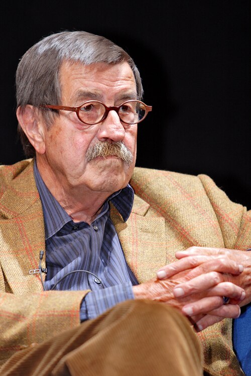 File:Günter Grass auf dem Blauen Sofa.jpg
