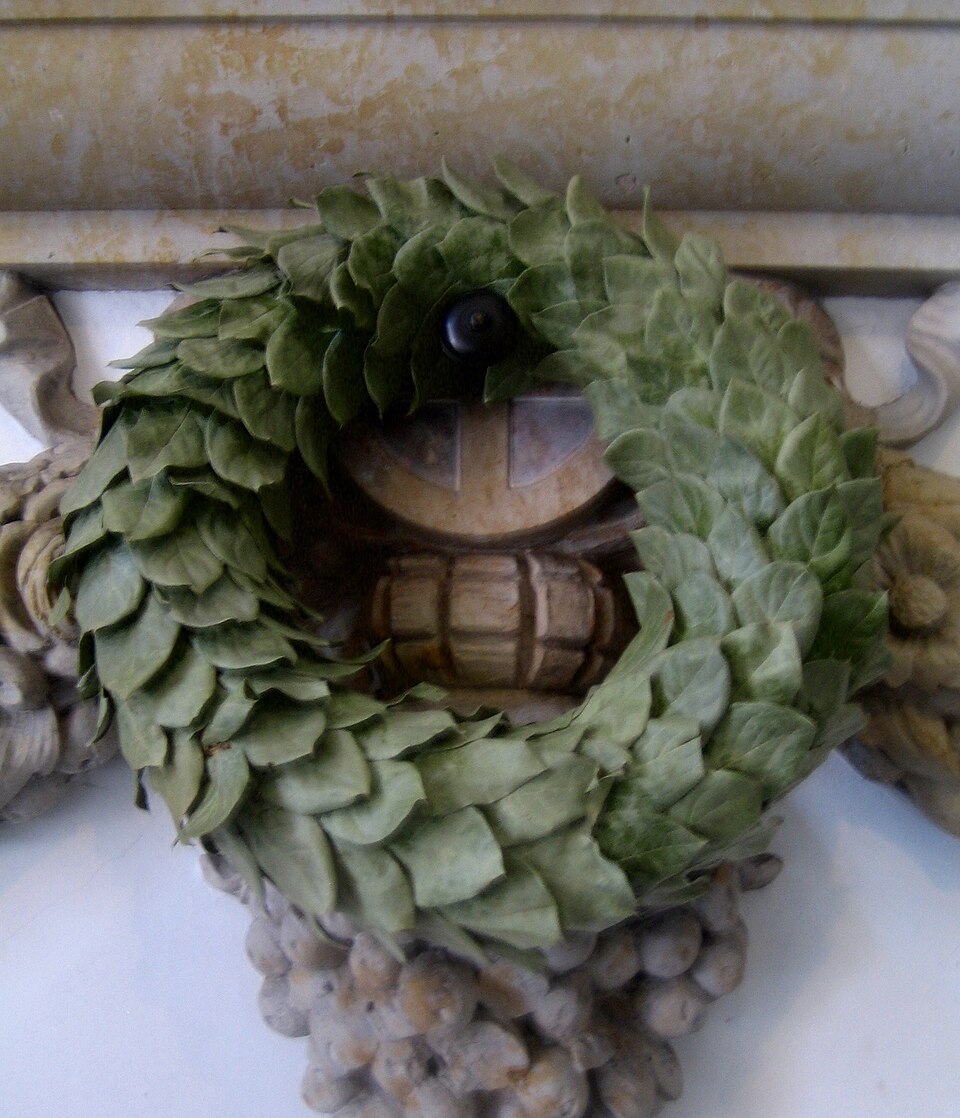 File:LaurelwreathDK.JPG