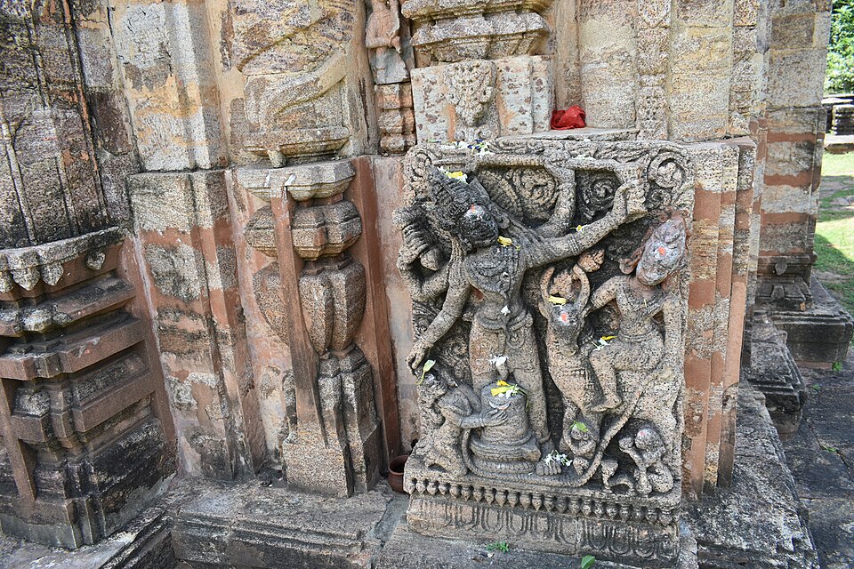 File:Banasur Temple,Barapurikia,Narasinghpur,Cuttack,Odisha,India.jpg