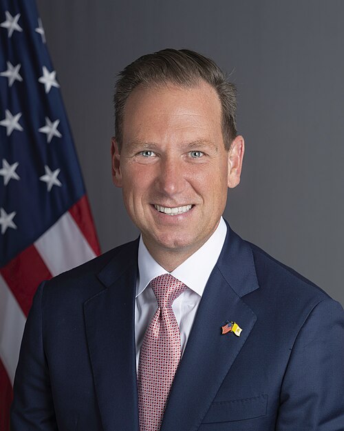 File:Brian Burch official.jpg