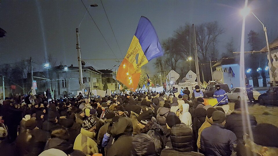 File:Protest la Cotroceni 1.jpg