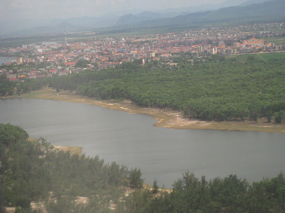 File:Bautro.jpg
