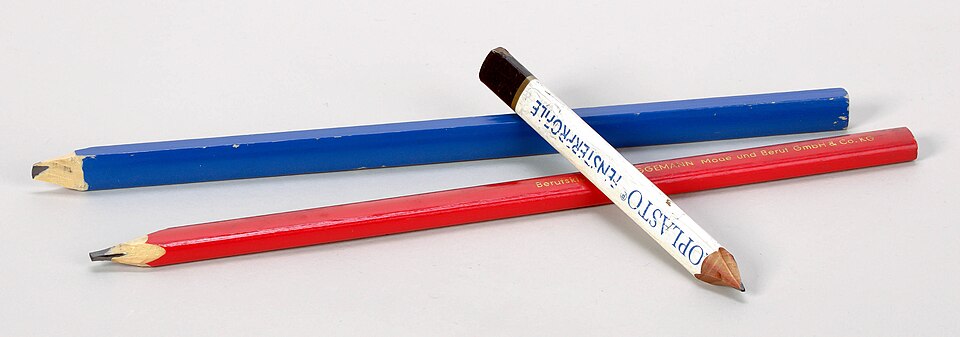 File:Carpenter pencil models.jpg